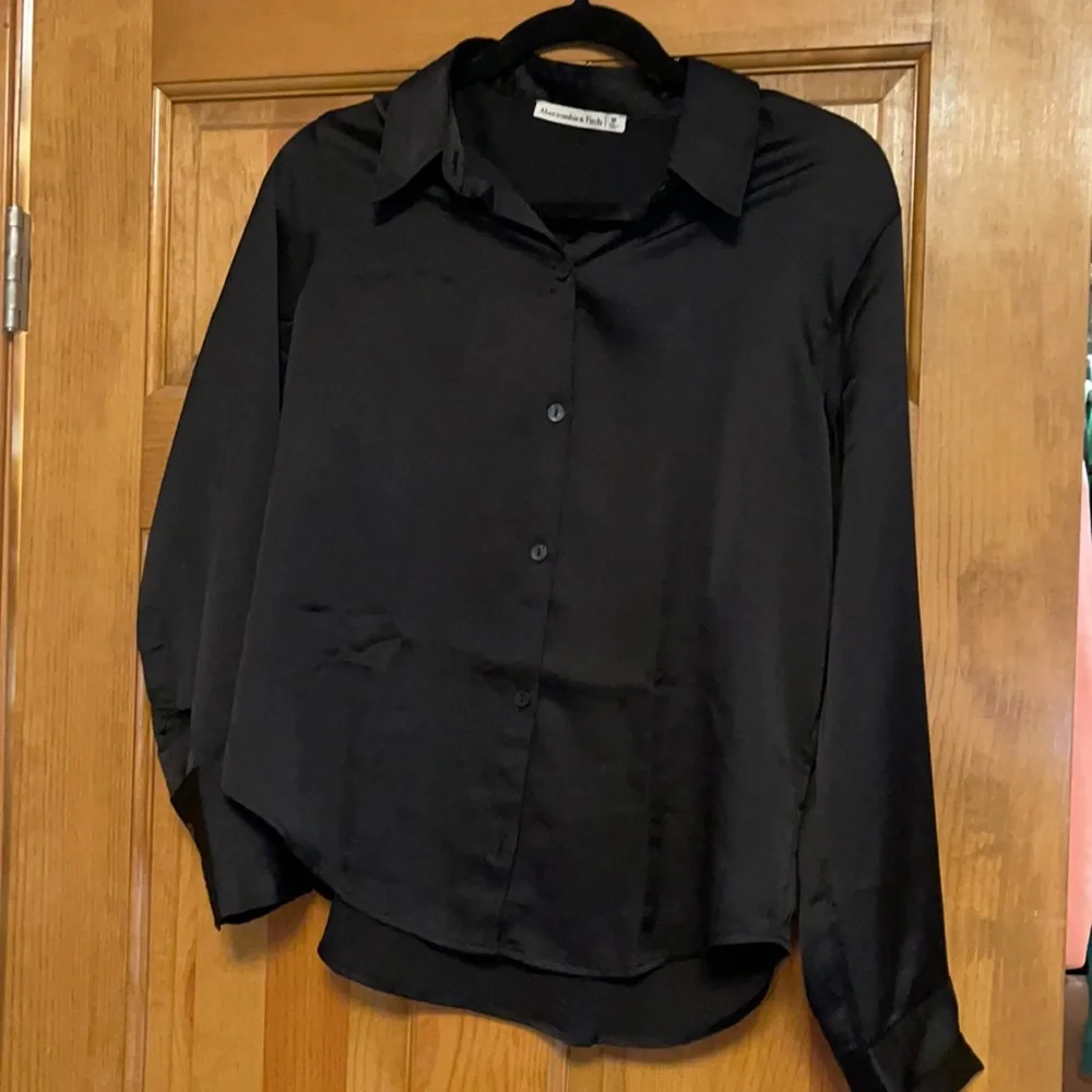 Silk button down - Picture 2 of 3